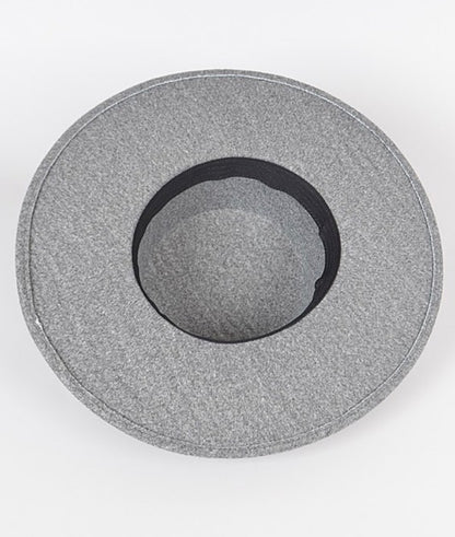 Wide brim flat top hat