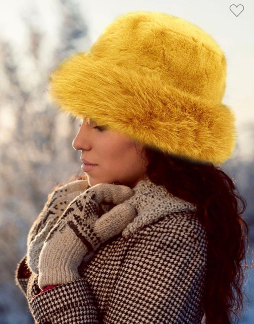 Faux fur style plush bucket hat