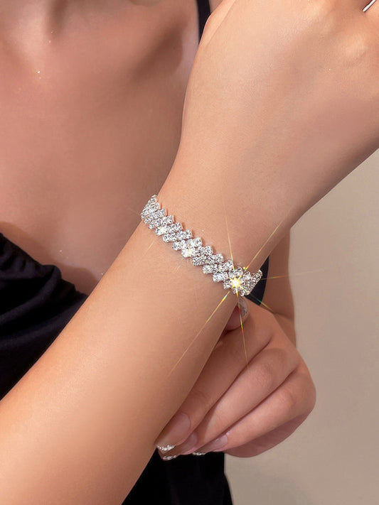 Trendy Charm: Fashion Rhinestone Link Bracelet for Daily Wear & Special Occasions without box